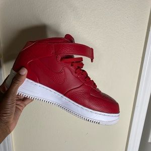 Nikelab Air Force 1 Mid Gym Red